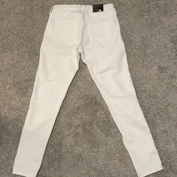 Banana Republic Mid Rise White Denim Jeans - Picture 3 of 3